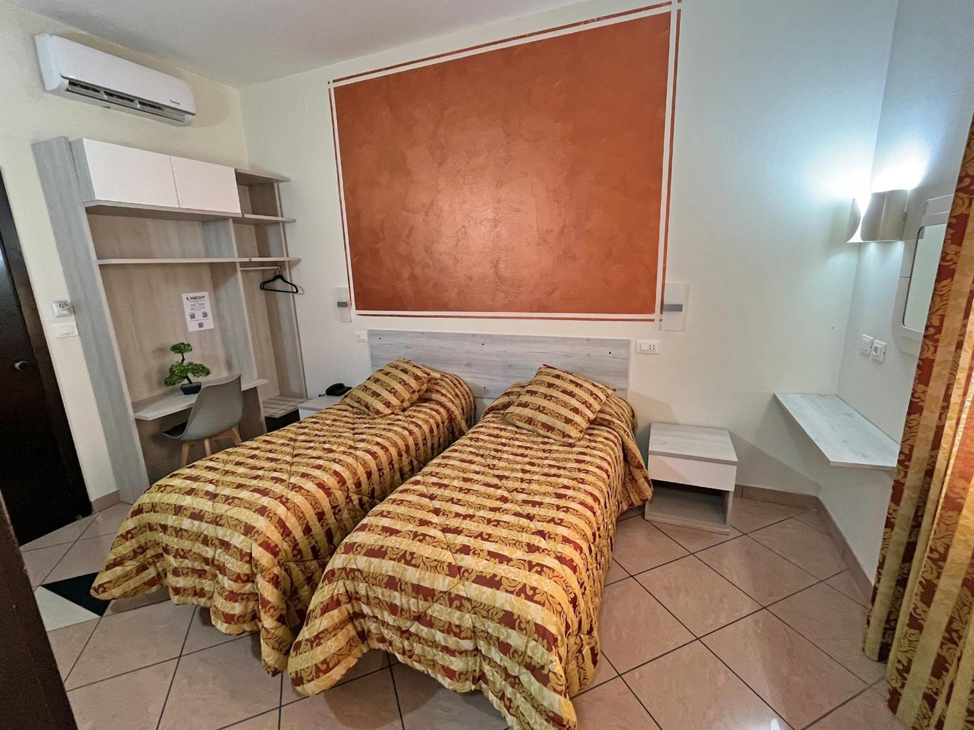 Hotel Il Parco - Parking Free & Restaurant - 3*
