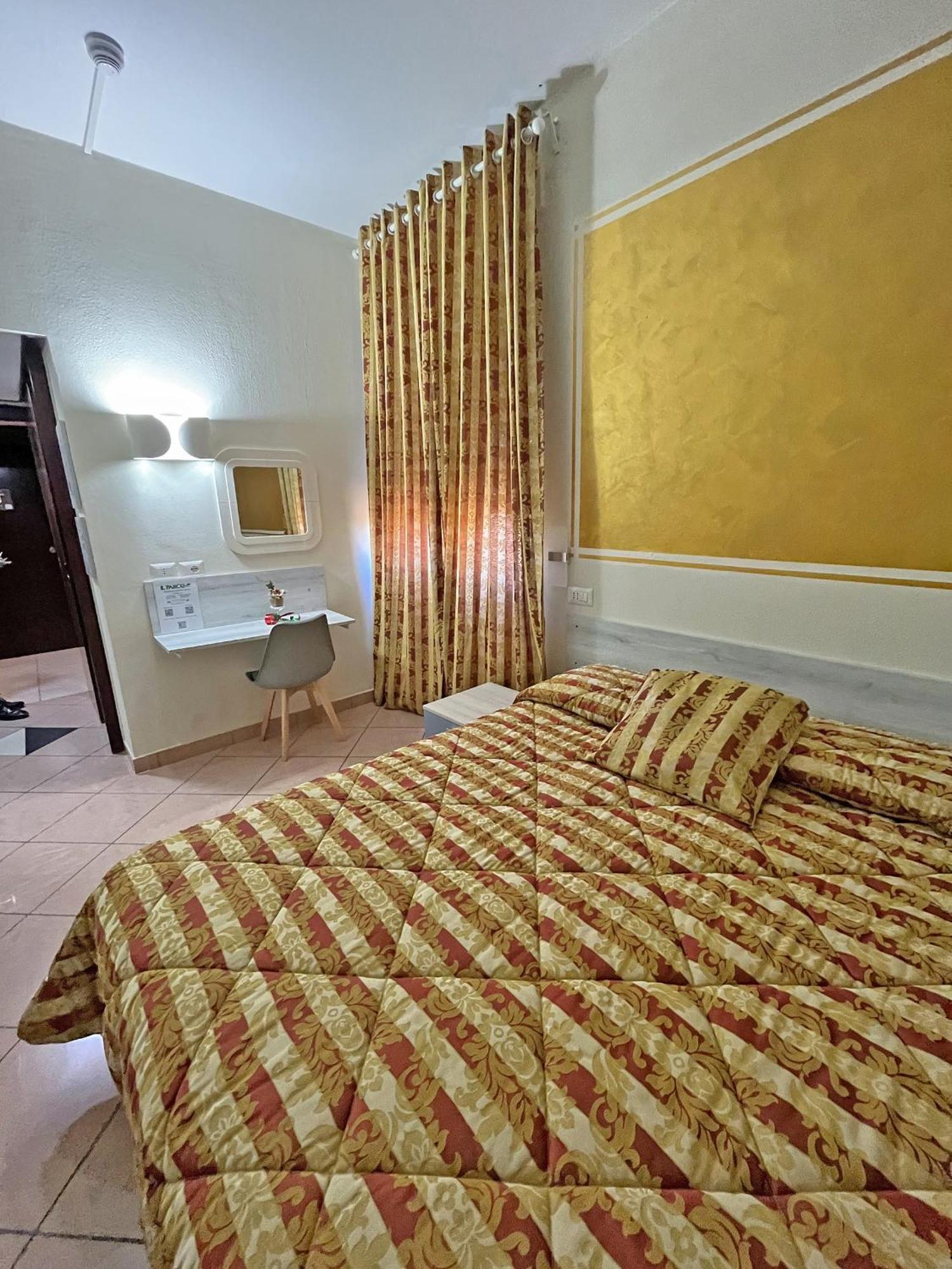 Hotel Il Parco - Parking Free & Restaurant - 3*