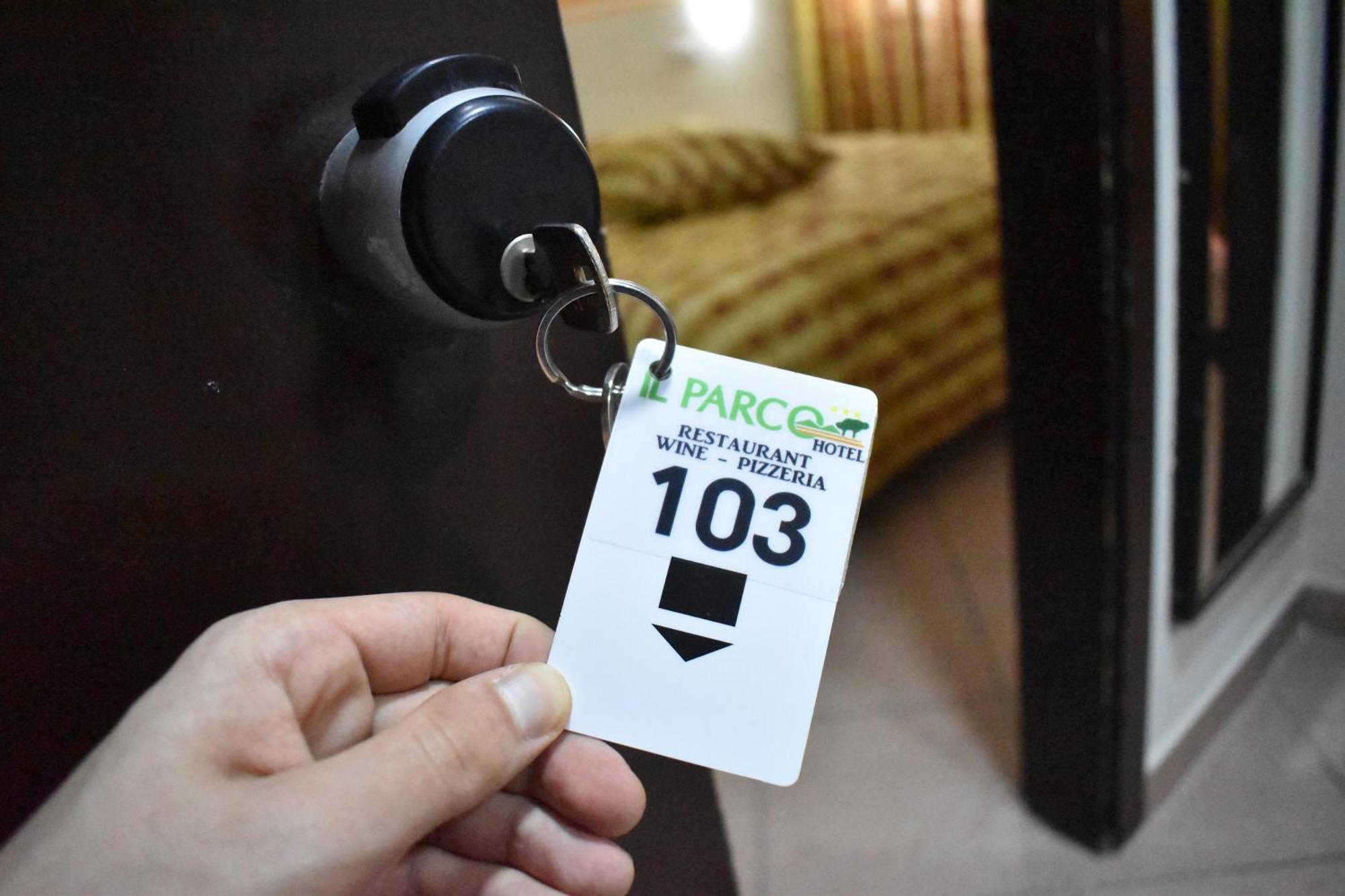 Il Parco - Parking Free & Restaurant - Hotel