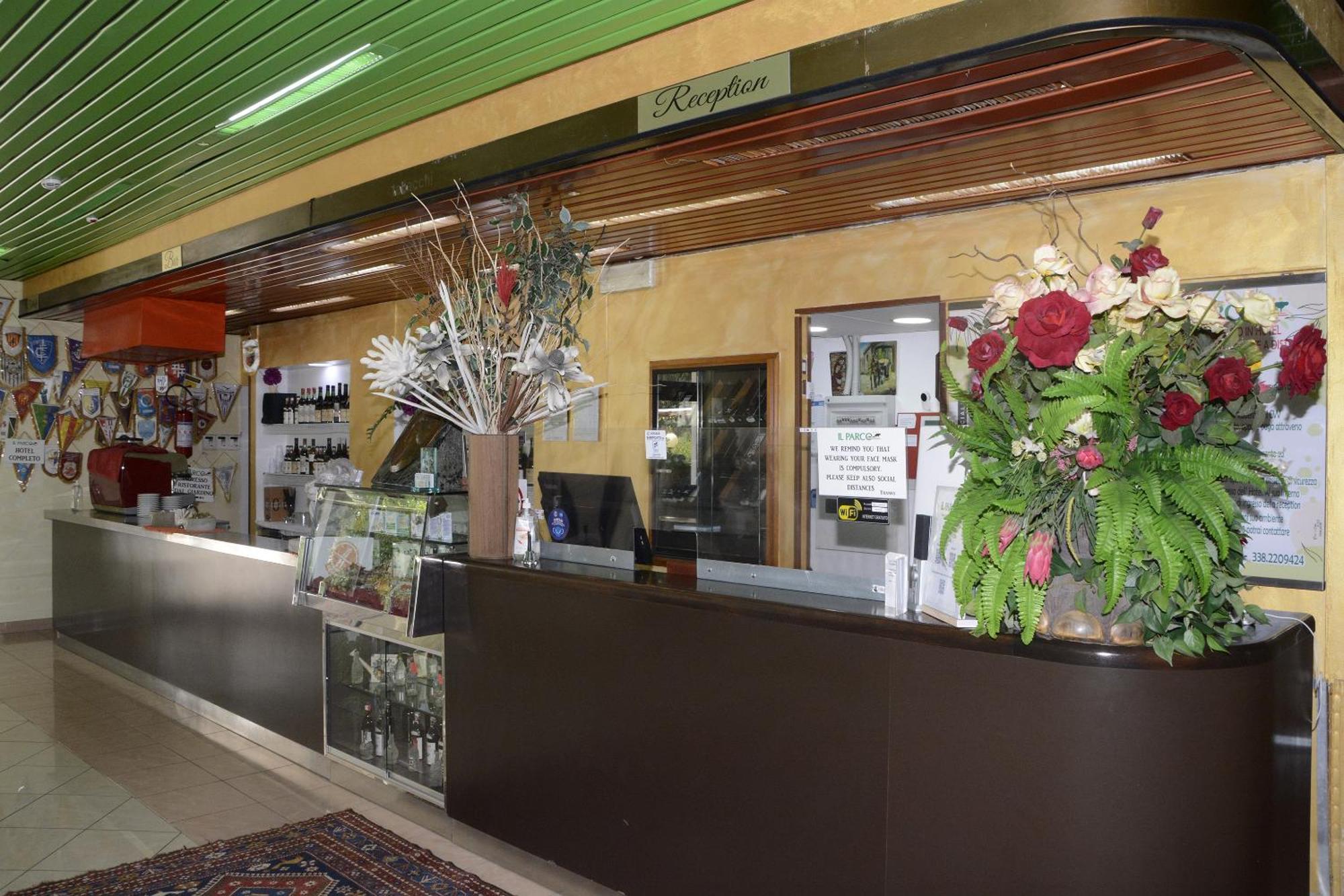 Hotel Il Parco - Parking Free & Restaurant -