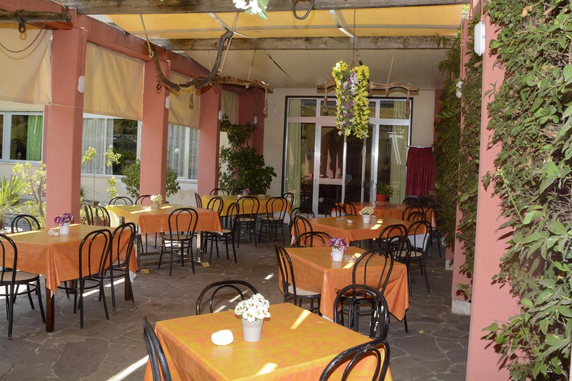 Il Parco - Parking Free & Restaurant - Hotel
