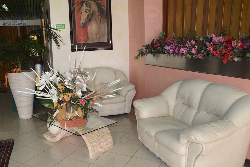 Il Parco - Parking Free & Restaurant - Hotel
