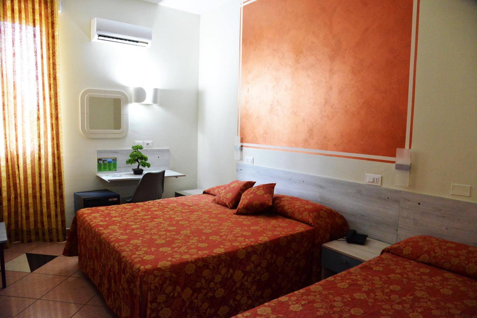 Hotel Il Parco - Parking Free & Restaurant - 3*