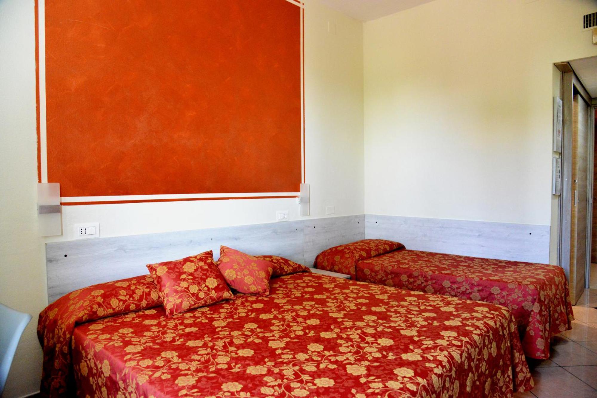 Il Parco - Parking Free & Restaurant - 3* Grosseto